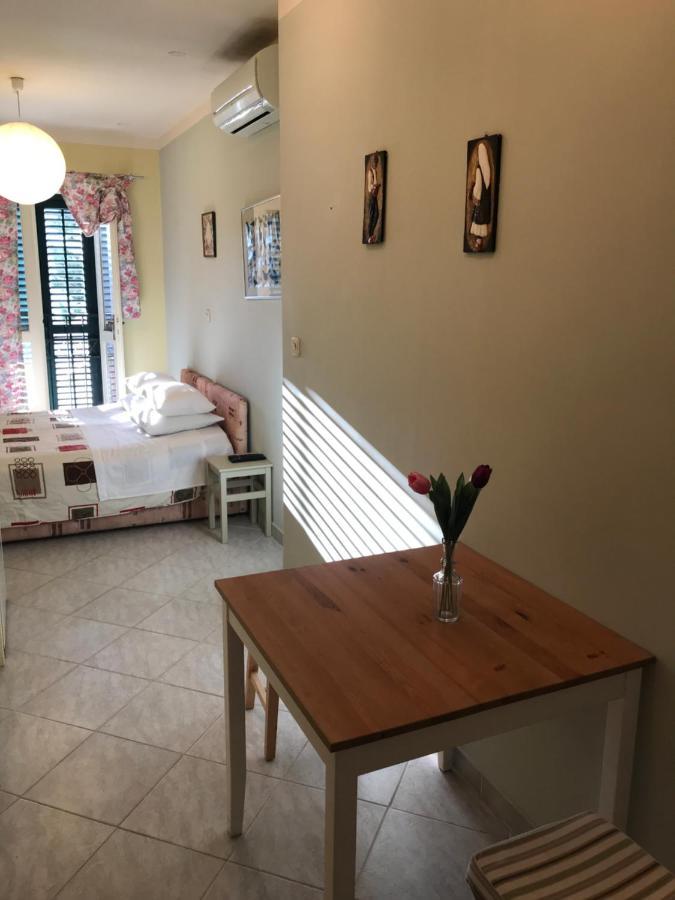 Apartamento Studio In The Top Center Split Exterior foto